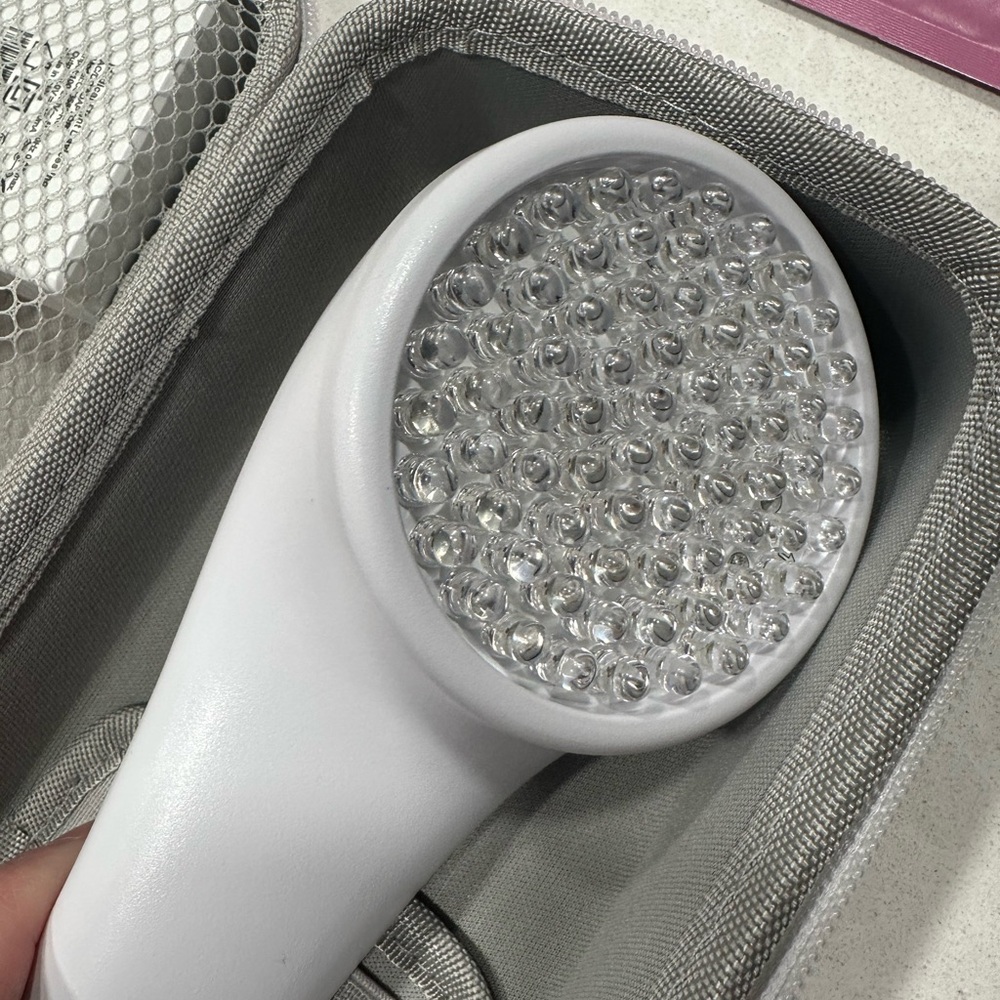 LightStim Hydration Set with Serum and Mask - Picture 5 of 7